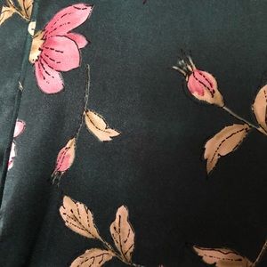 Vintage Beautiful Floral Kimono !